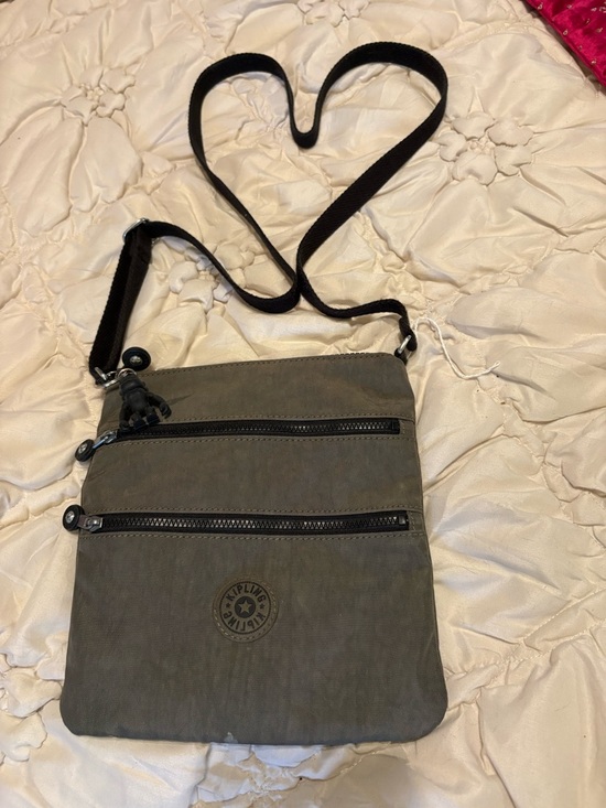 Kipling Handbags - Kipling Gray Crossbody Messenger with Black Strap